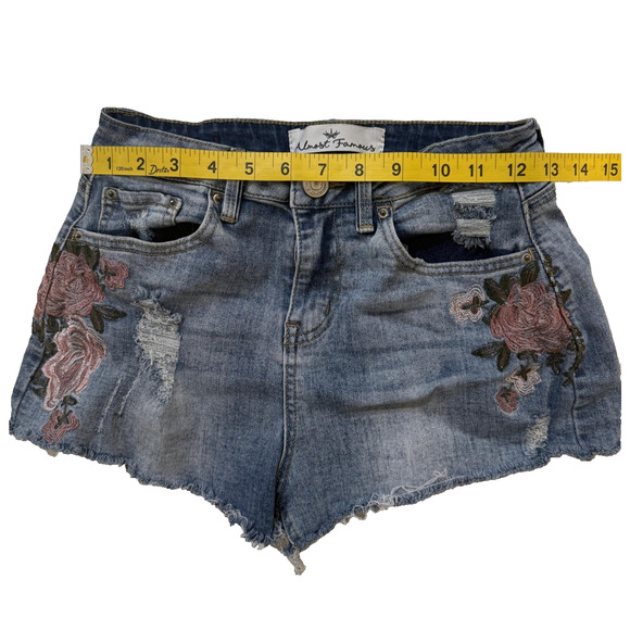 Almost Famous Shorts Womens 3 Blue Denim High Rise Embroidered Distressed Floral - Picture 5 of 7